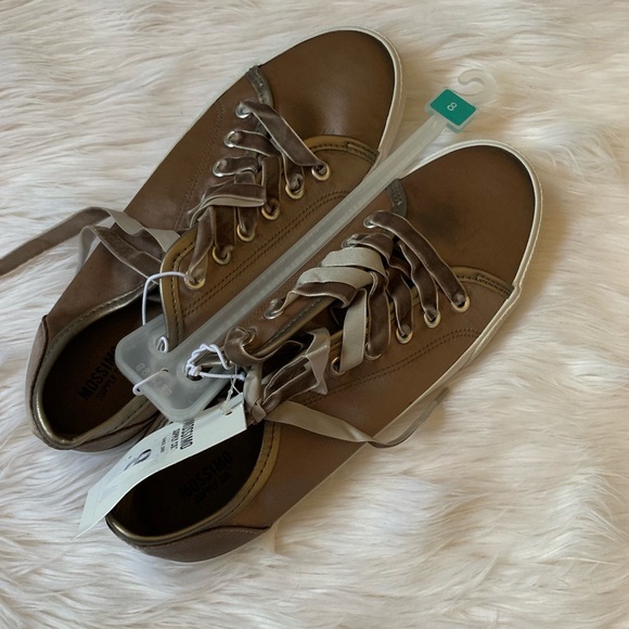 Shoes - 50% off ALL bundles! NWT mossimo sneakers